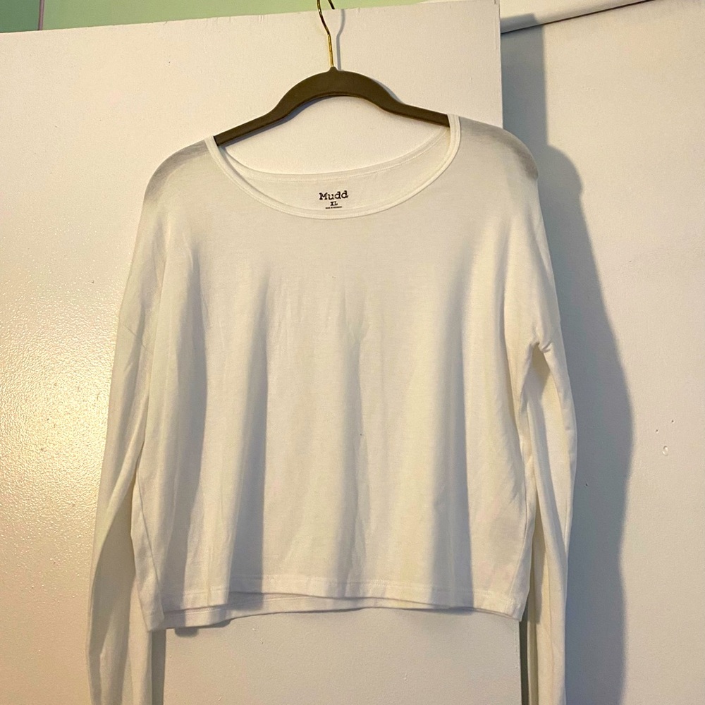 Juniors white tee